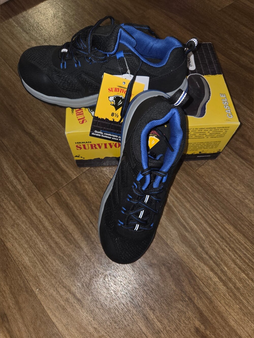 Men’s Black & Blue Athletic Work Shoe Composit Toe Oil/slip Resistance